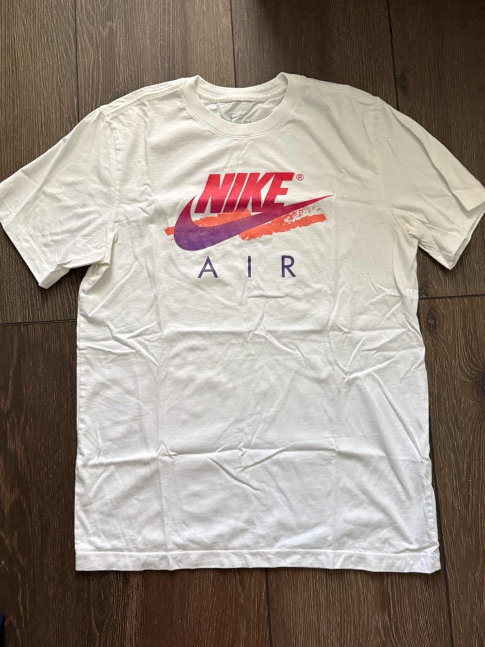 nike t shirt